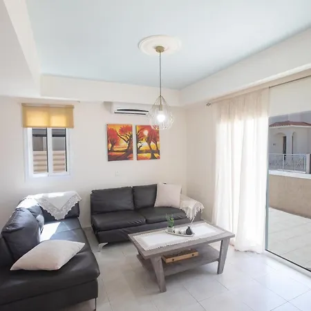 George's Lux Villa Protaras