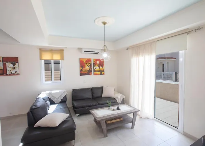 George's Lux Villa Protaras