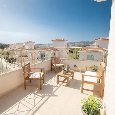 Villa George's *